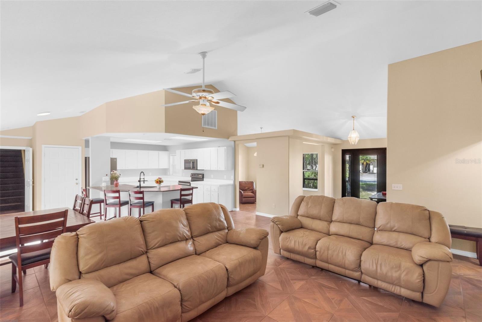 GROVELAND FARMS 13-22-24 - Residential