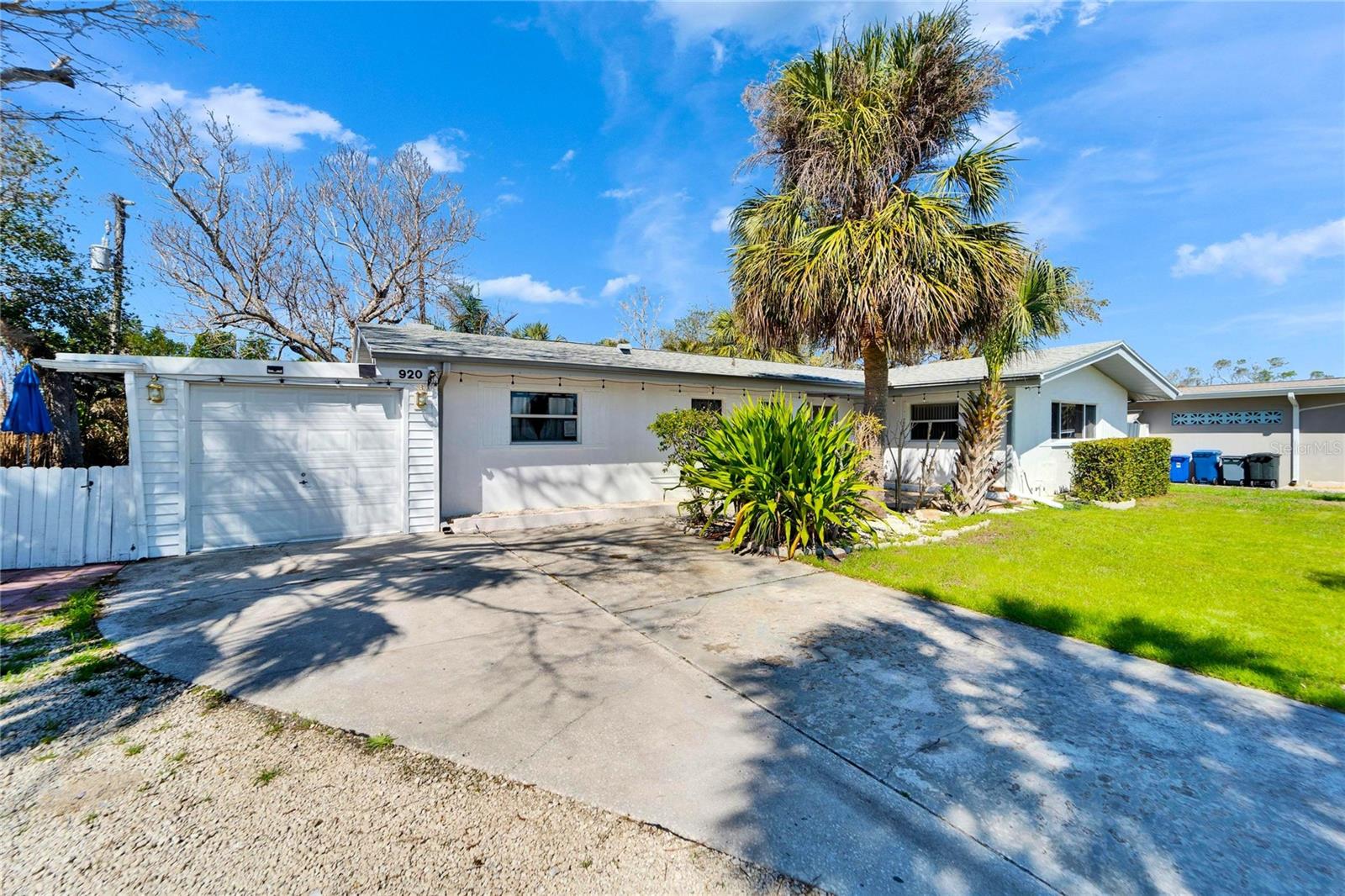 BELLEAIR BEACH YACHT CLUB ESTATES - Residential