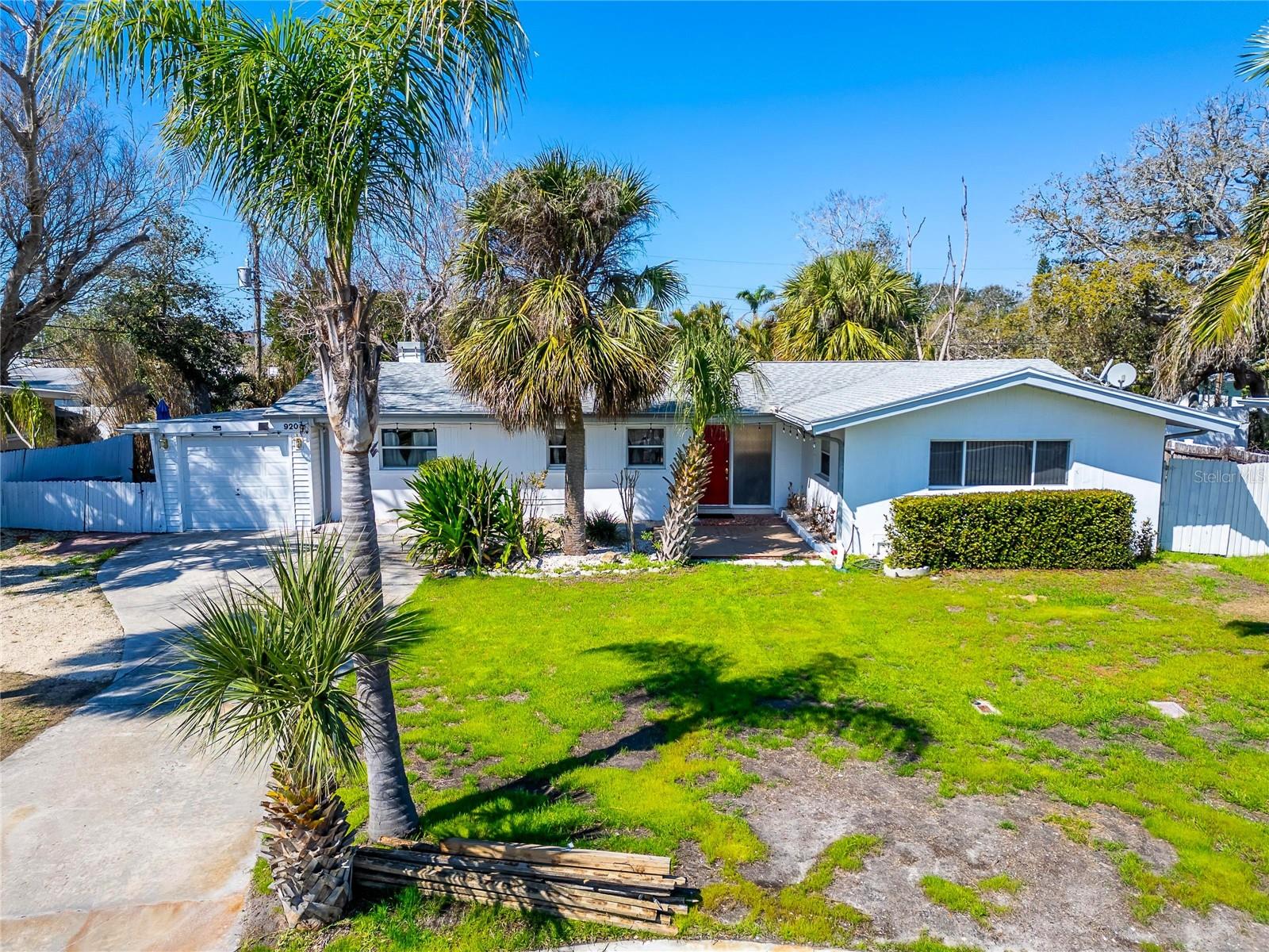 BELLEAIR BEACH YACHT CLUB ESTATES - Residential