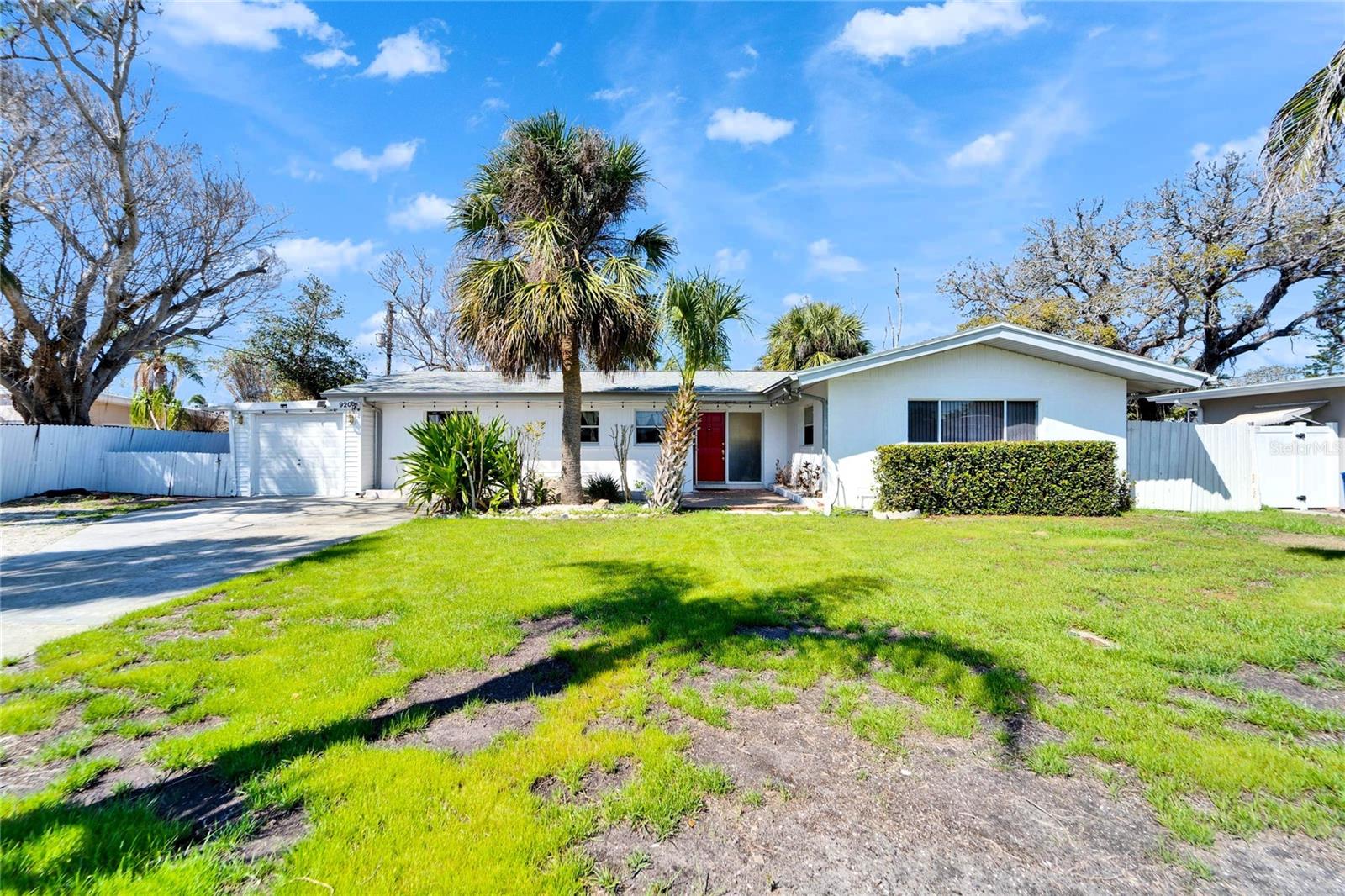 BELLEAIR BEACH YACHT CLUB ESTATES - Residential