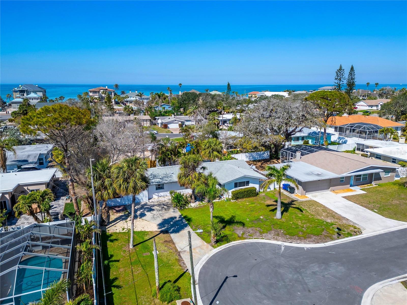 BELLEAIR BEACH YACHT CLUB ESTATES - Residential