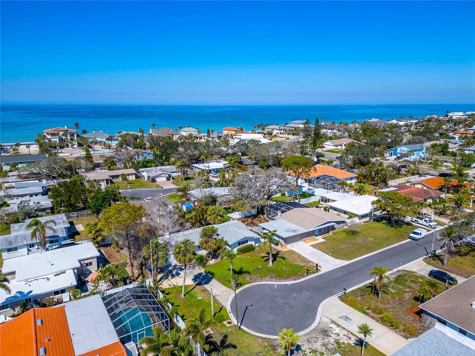 BELLEAIR BEACH YACHT CLUB ESTATES - Residential