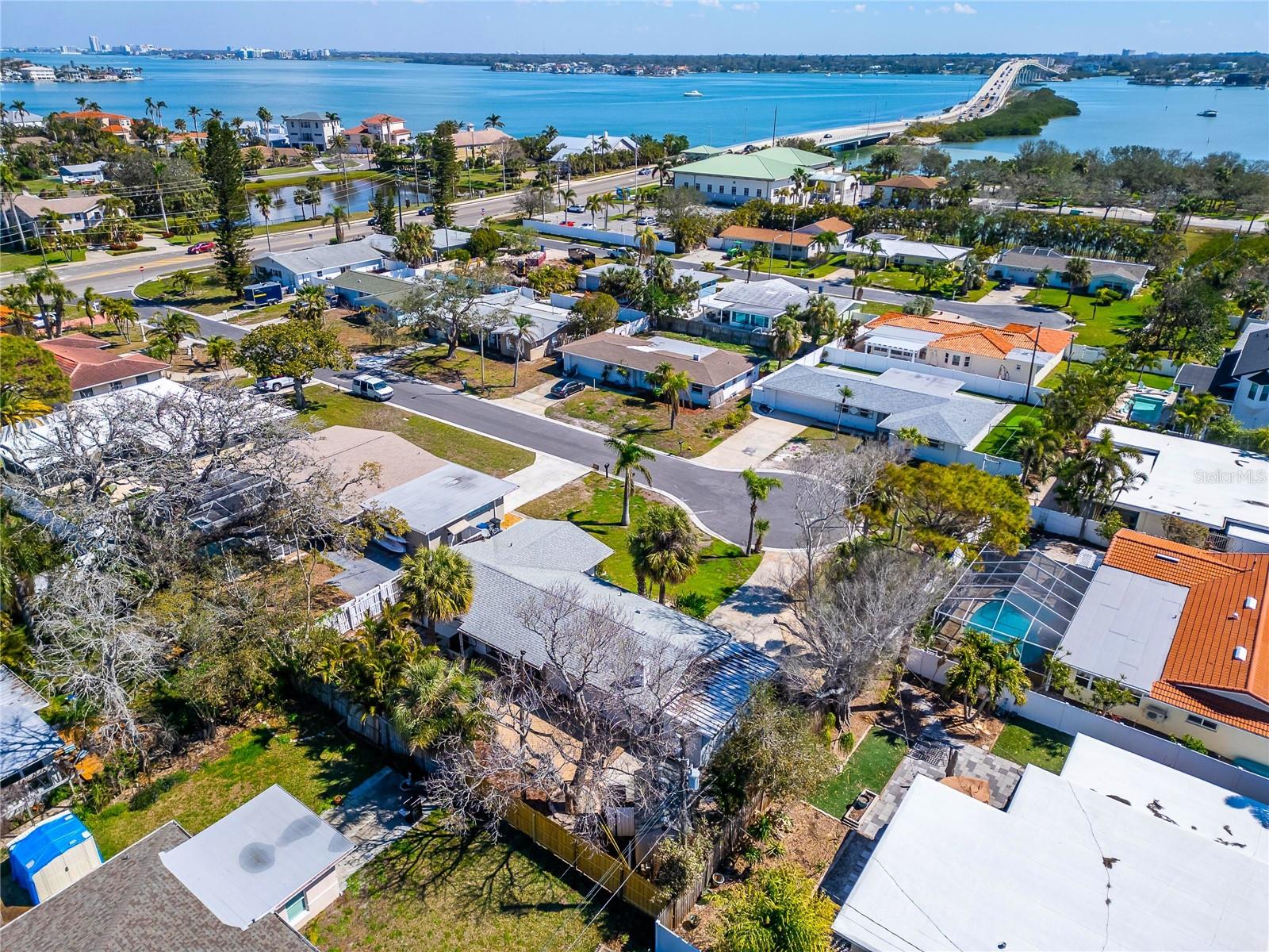 BELLEAIR BEACH YACHT CLUB ESTATES - Residential
