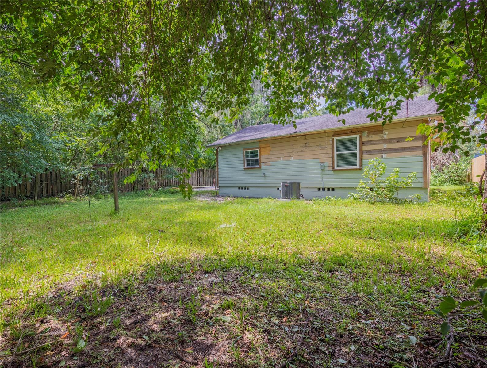 GAINESVILLE MCDOWALLS ADD - Residential Lease