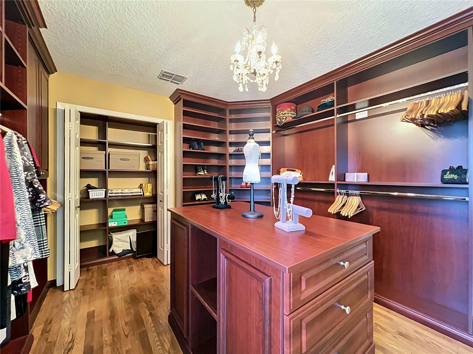 PORTER PLACE - Residential