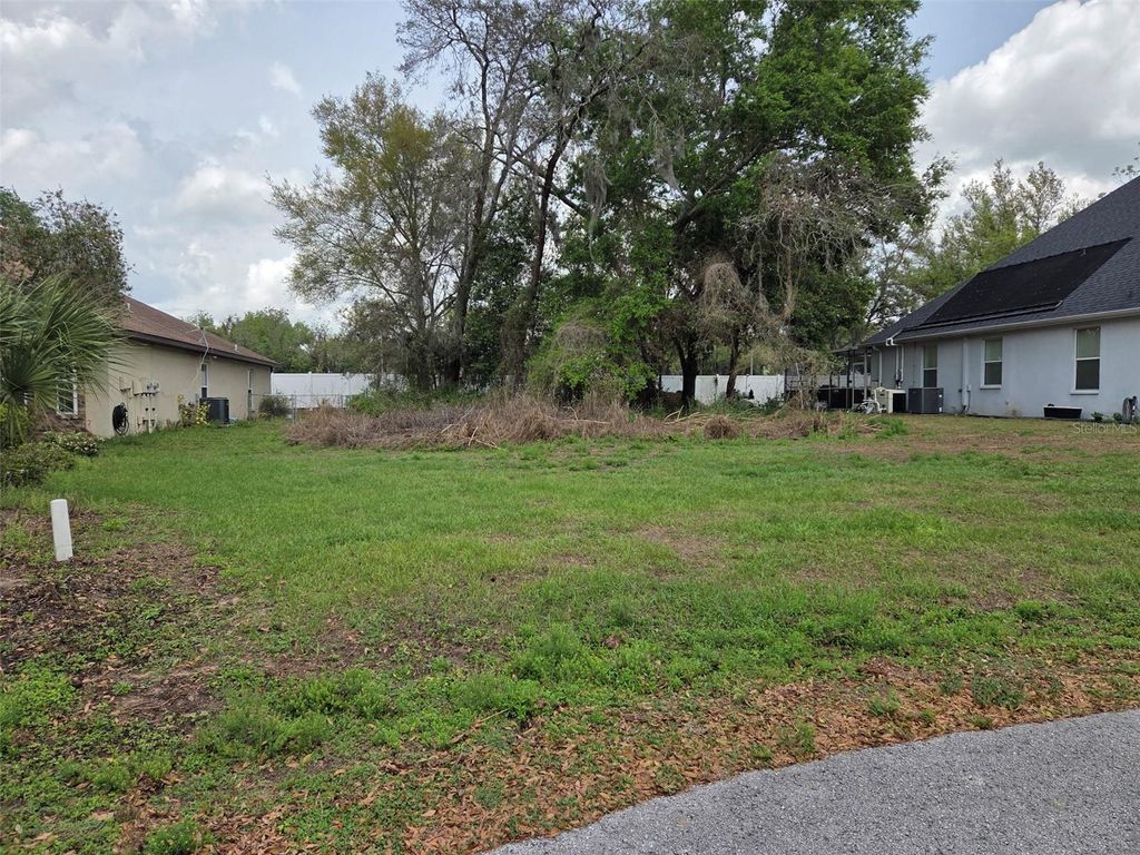 Photo of Kelly Lynn Court, Zephyrhills, FL 33541 (MLS # TB8489490)