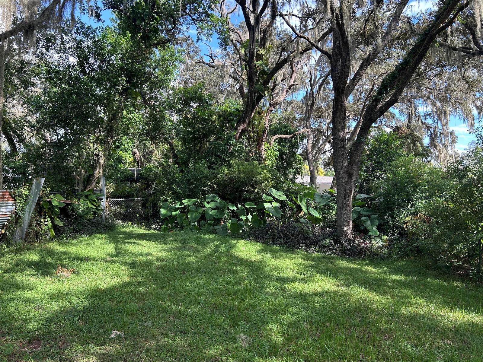LAKEWOOD ACRES - Residential