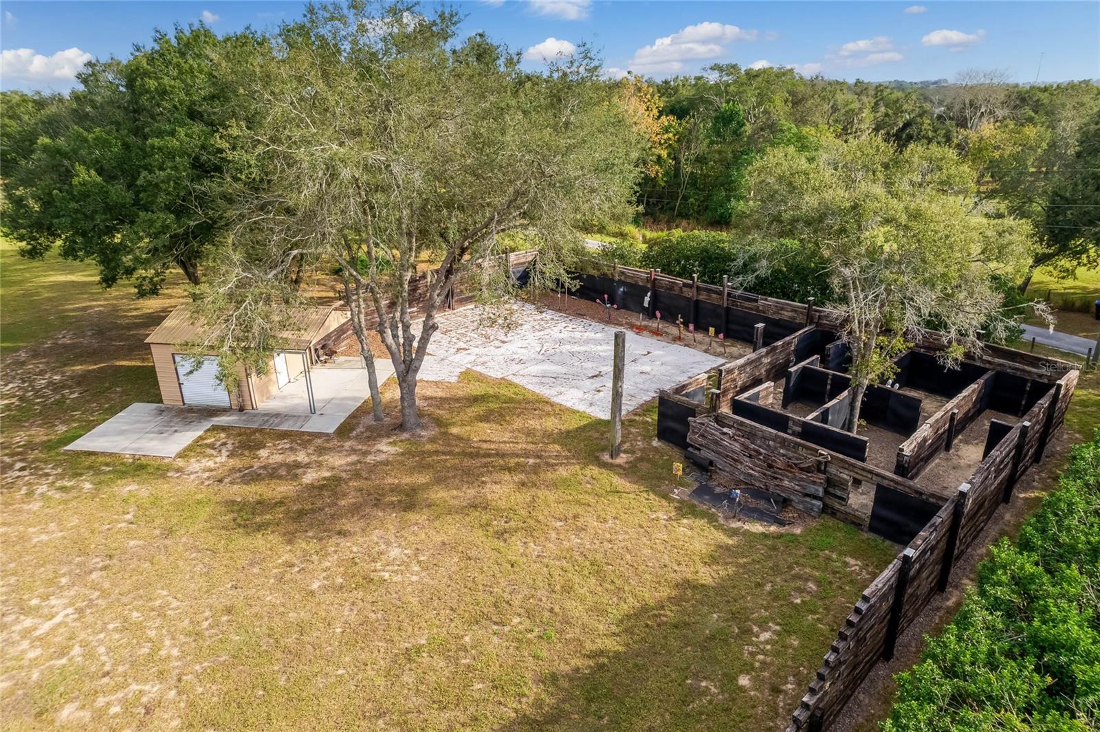 LAKE AVALON GROVES - Residential