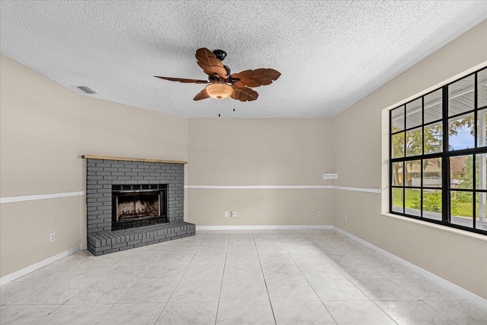 3331 LIME TREE DR