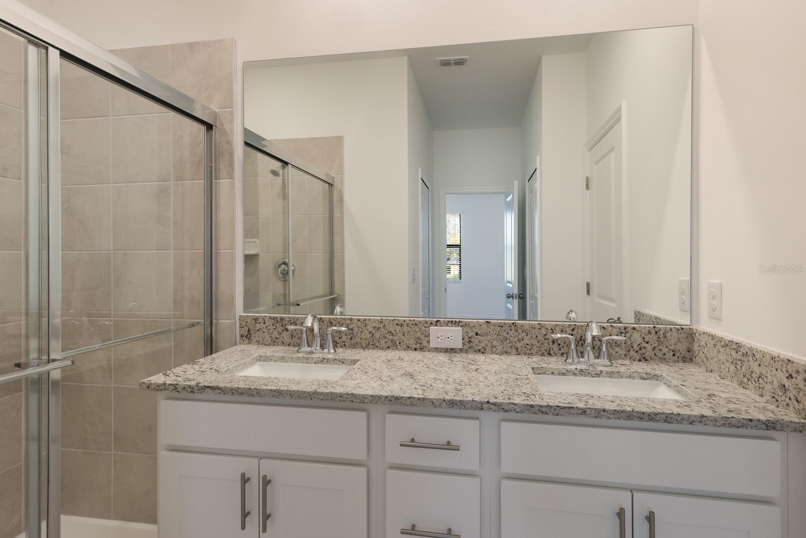 LORRAINE LAKES PH IIA - Residential Lease