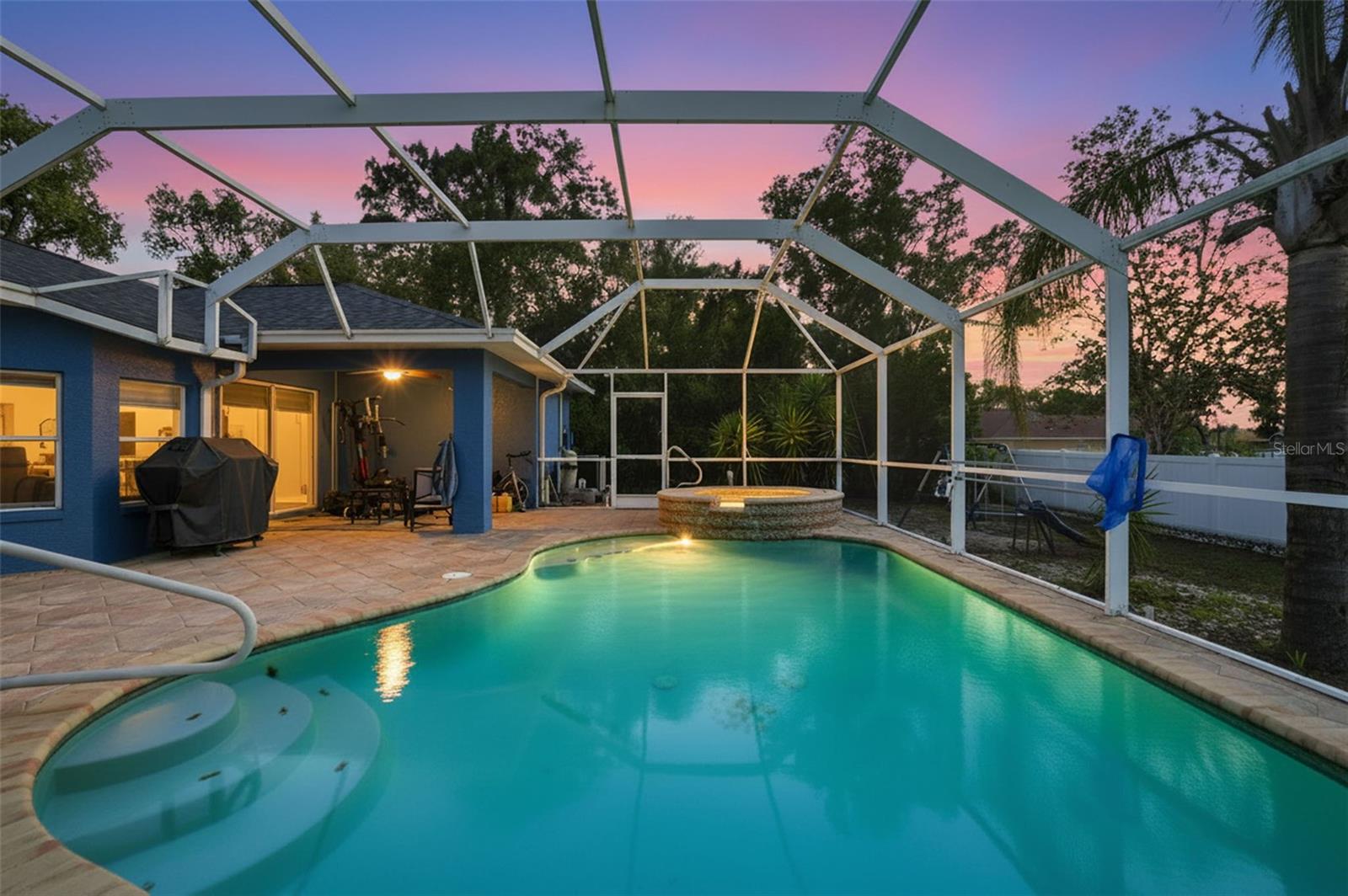 SPRING HILL - Residential