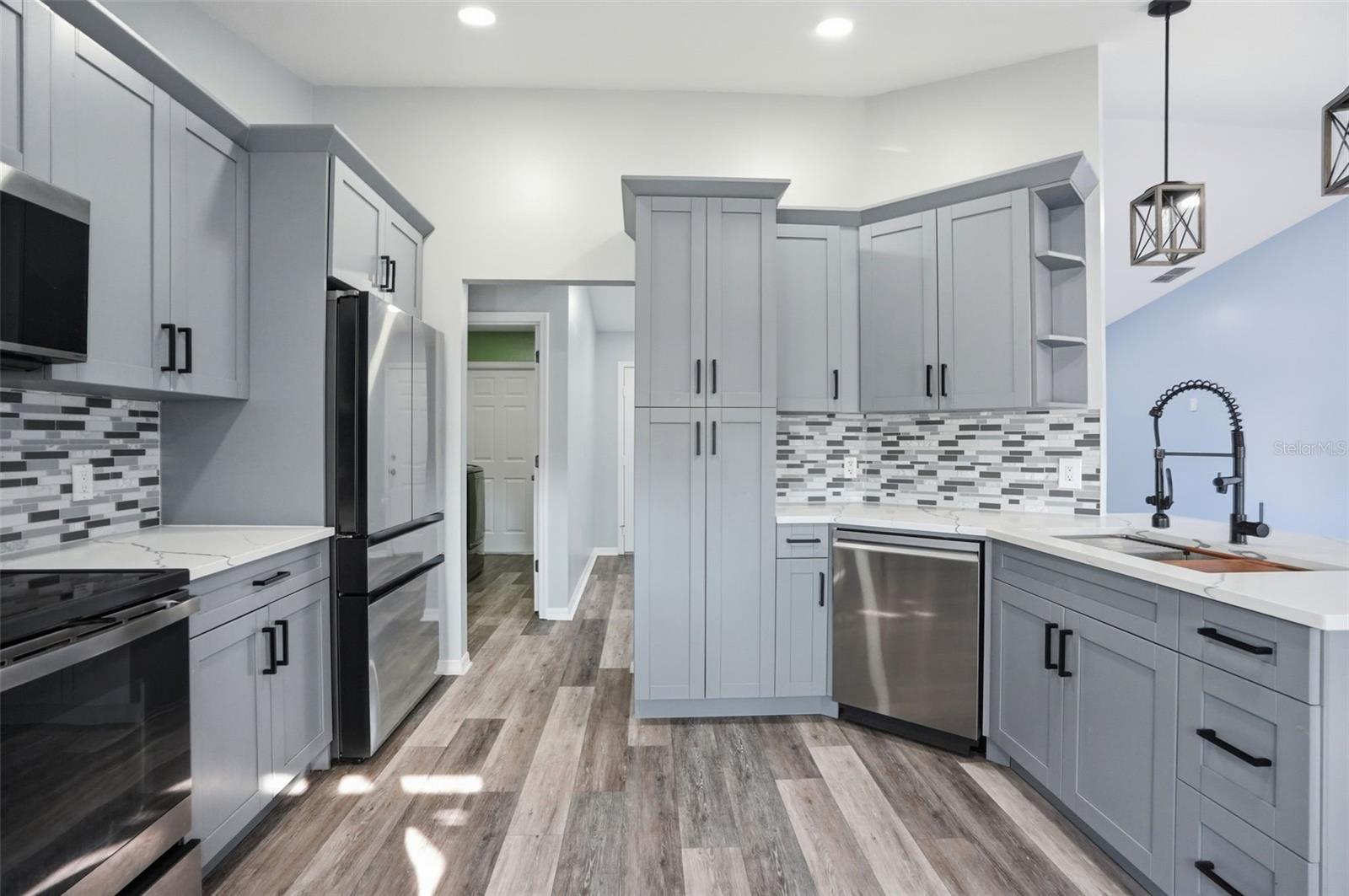 SPRING HILL - Residential