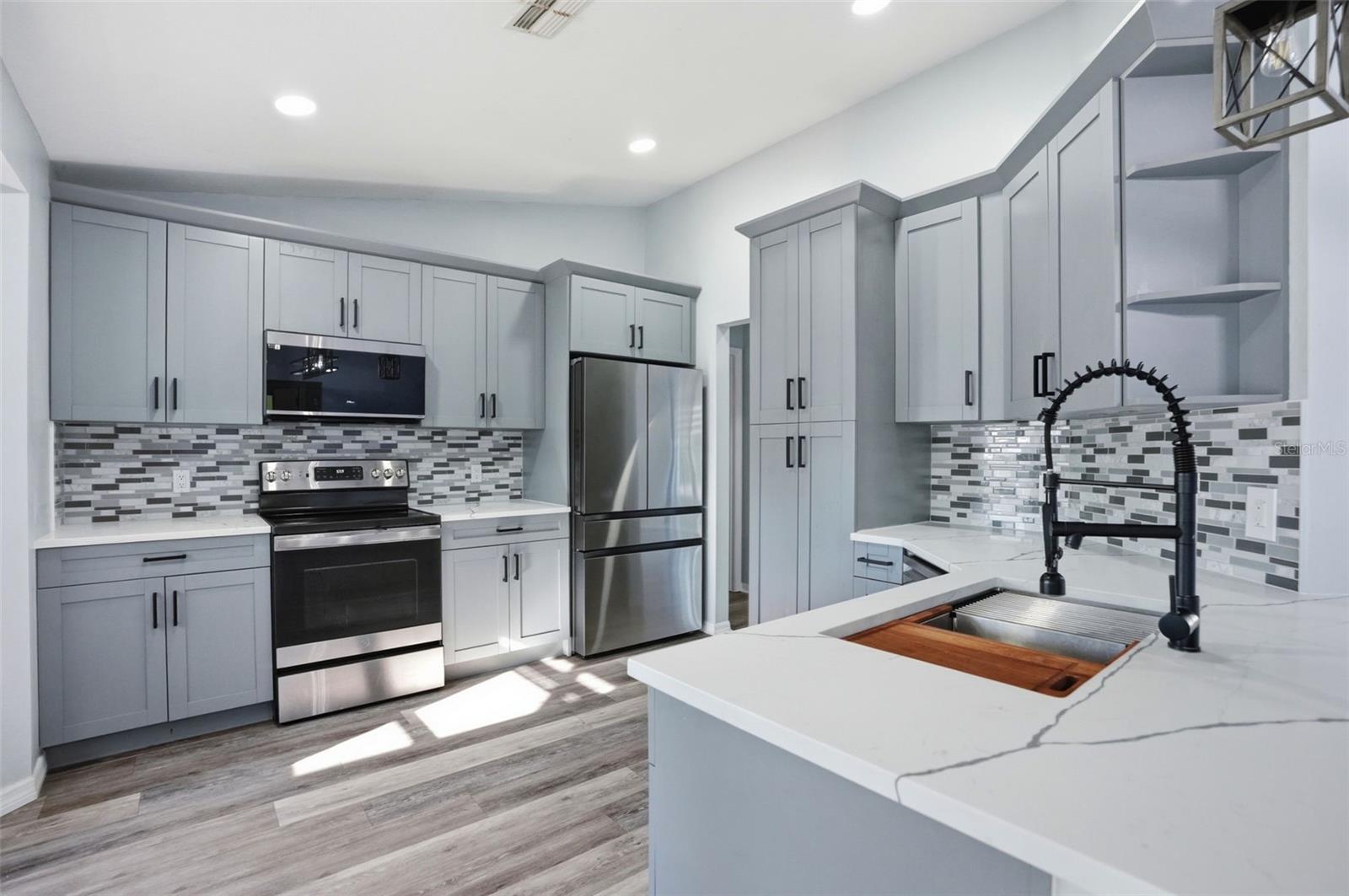 SPRING HILL - Residential