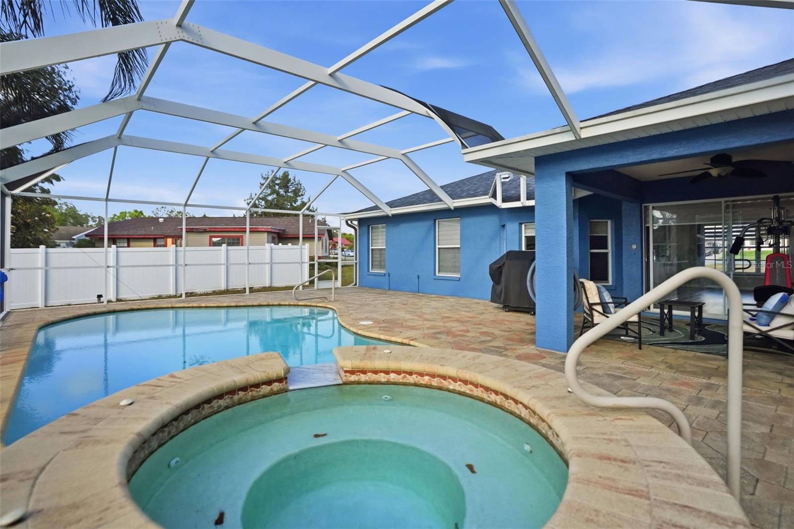 SPRING HILL - Residential
