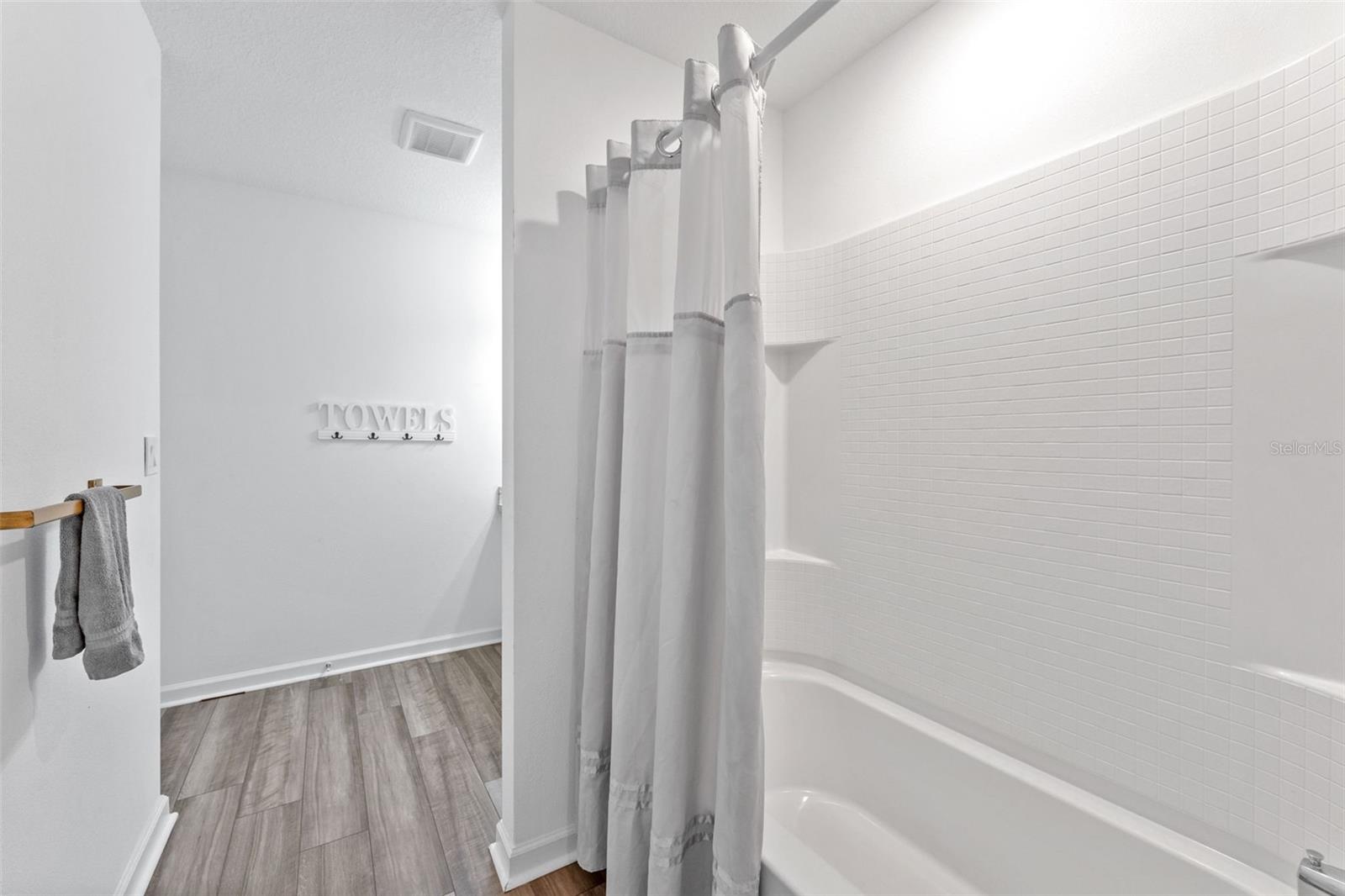 CLINTON CORNER - Residential