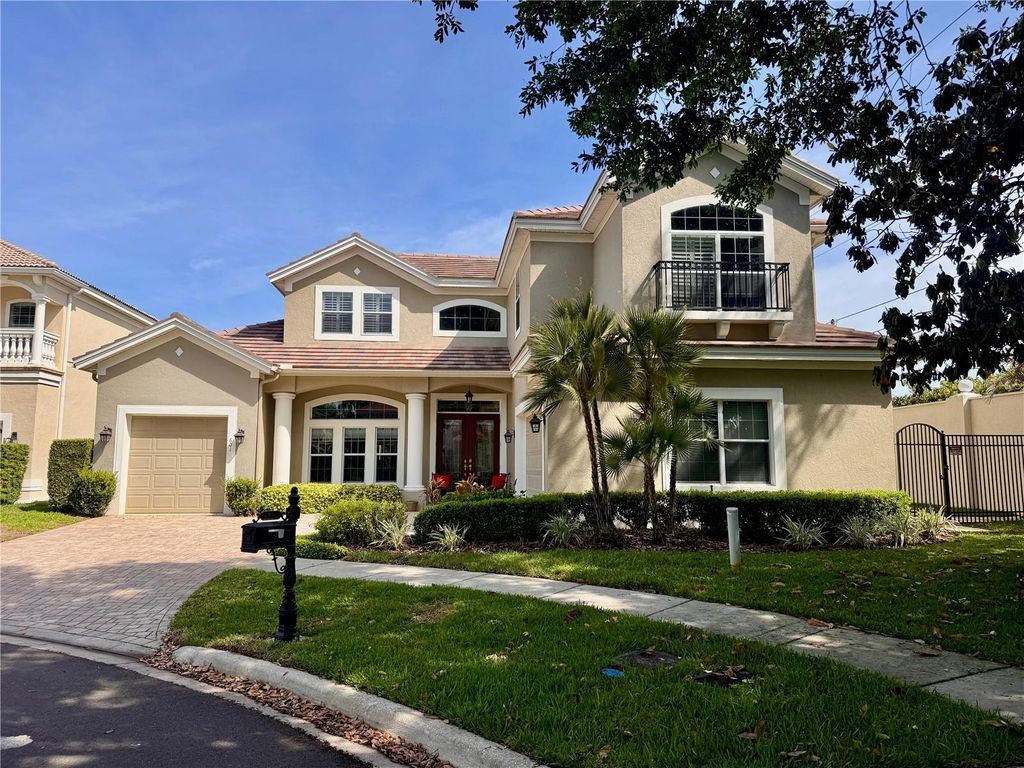 Photo of 601 Viento De Avila, Tampa, FL 33613 (MLS # TB8495012)