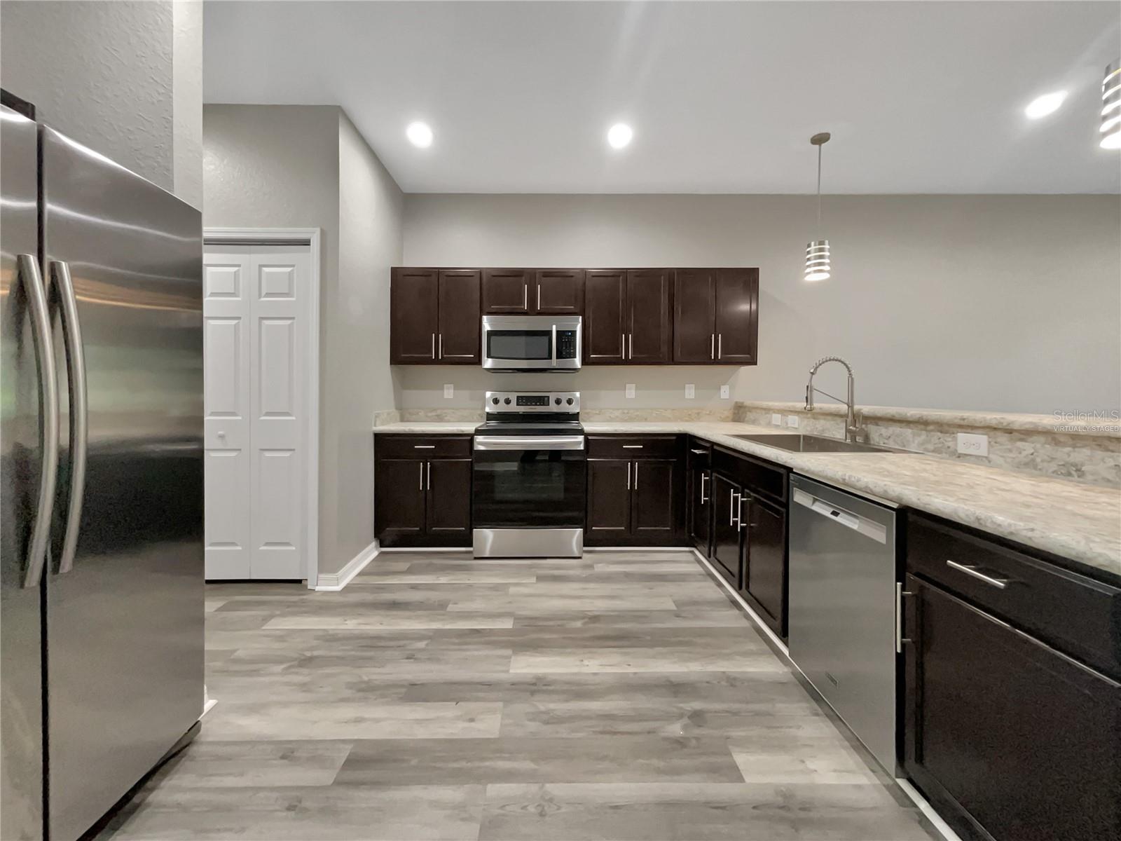 ARTISTRY PH 2E - Residential