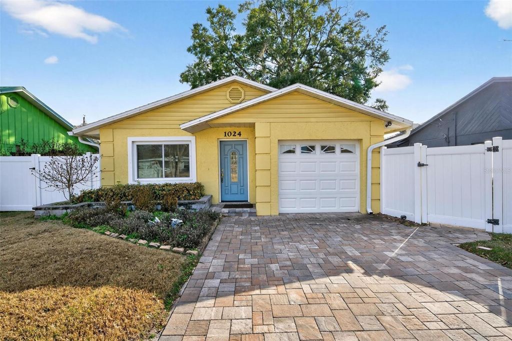 Photo of 1024 Timor Avenue, Orlando, FL 32804 (MLS # O6380266)