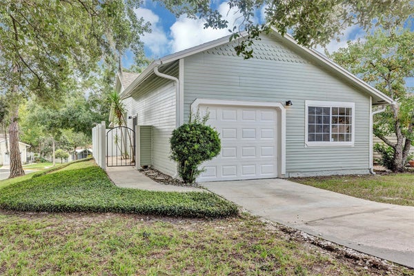 568 ABINGTON CT, APOPKA, FL 32703 - Image af2f39a86ad147a730d6efee79bdeef2/3528753283