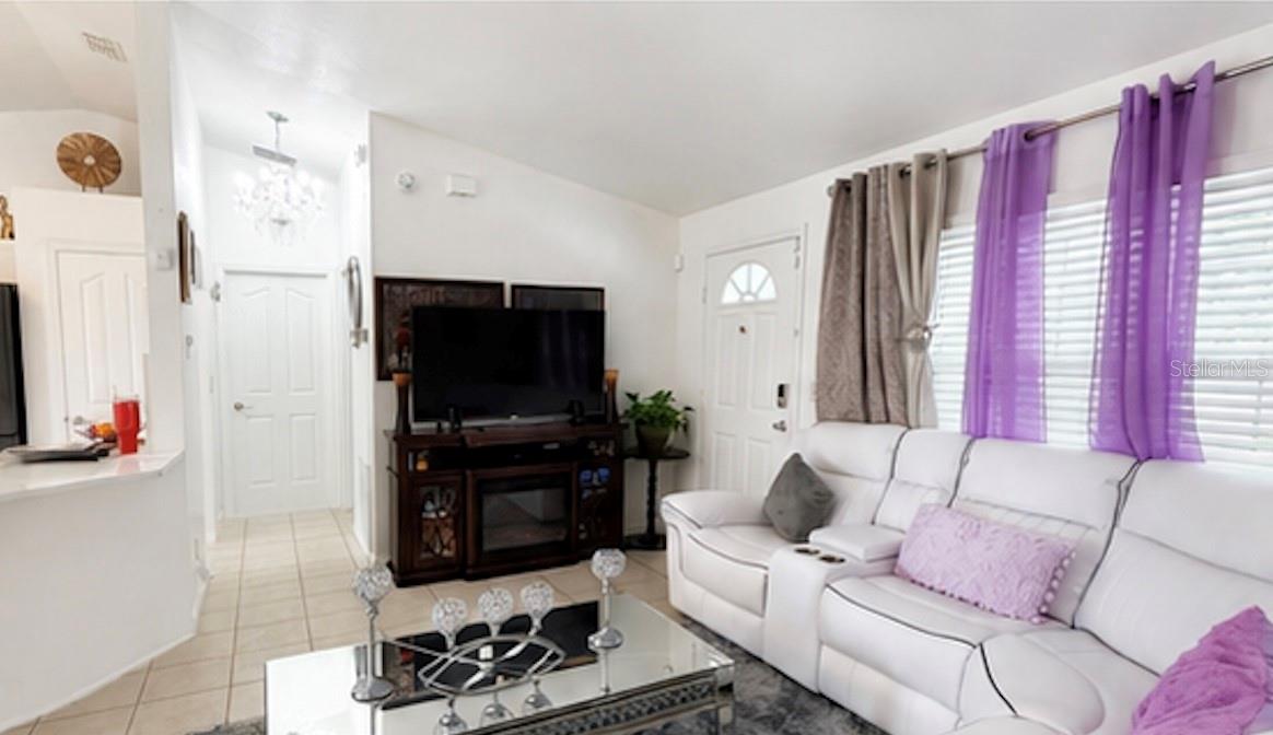11 PECAN PASS WAY