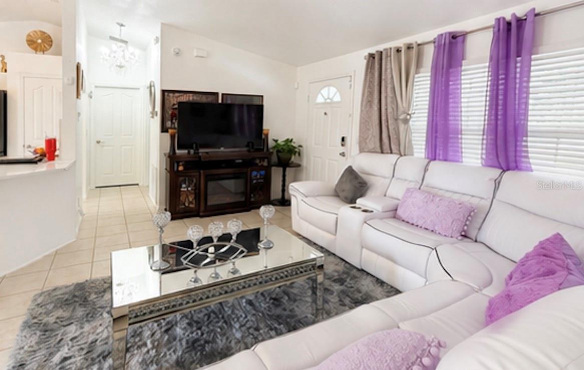 11 PECAN PASS WAY