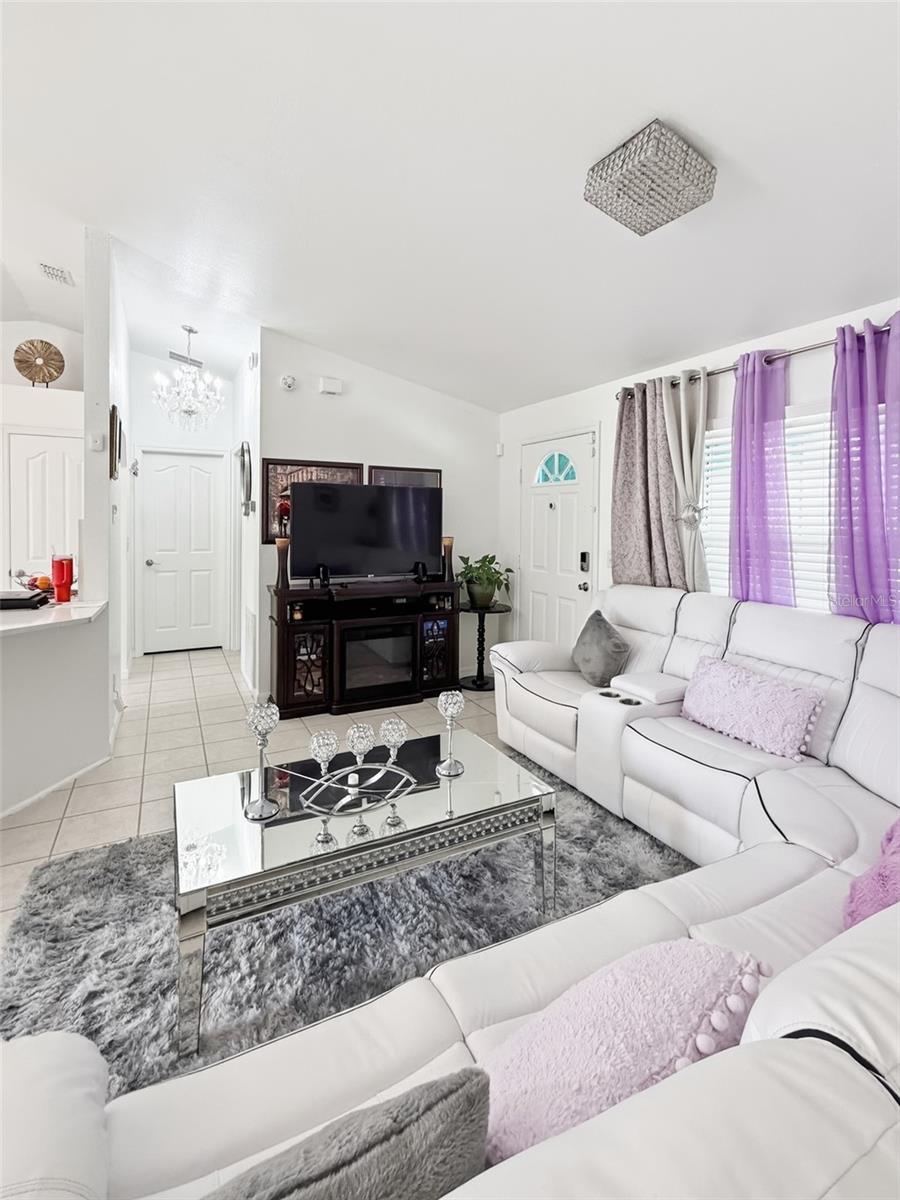 11 PECAN PASS WAY