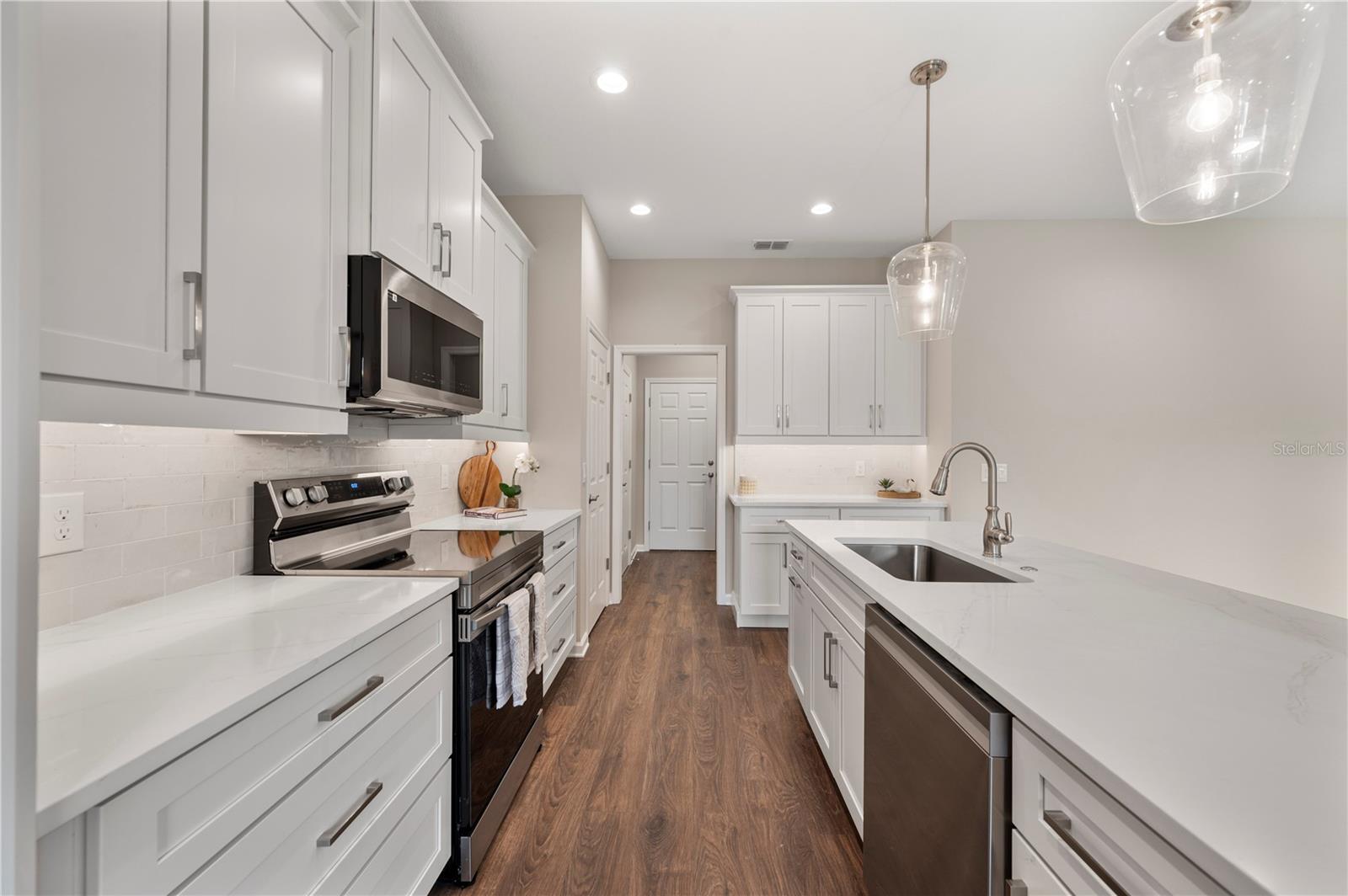 RESERVE AT FAIRWAY OAKS - Residential