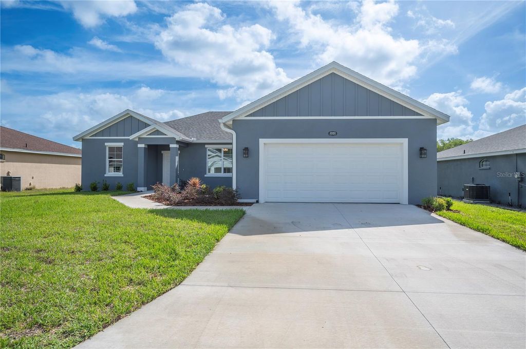 Photo of 4550 Fairway Oaks Drive, Mulberry, FL 33860 (MLS # L4960852)