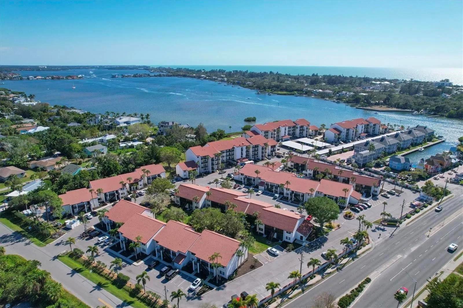 CASTEL DEL MARE - Residential Lease