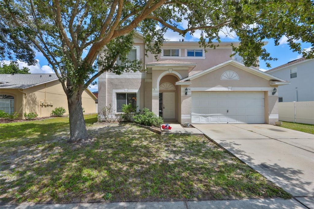 Photo of 12714 Longcrest Drive, Riverview, FL 33579 (MLS # TB8418211)