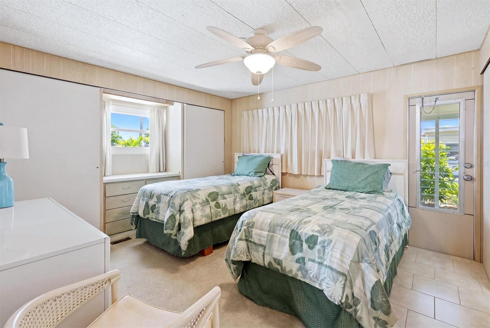 DE SOTO COMMUNITY UNIT ONE - Residential