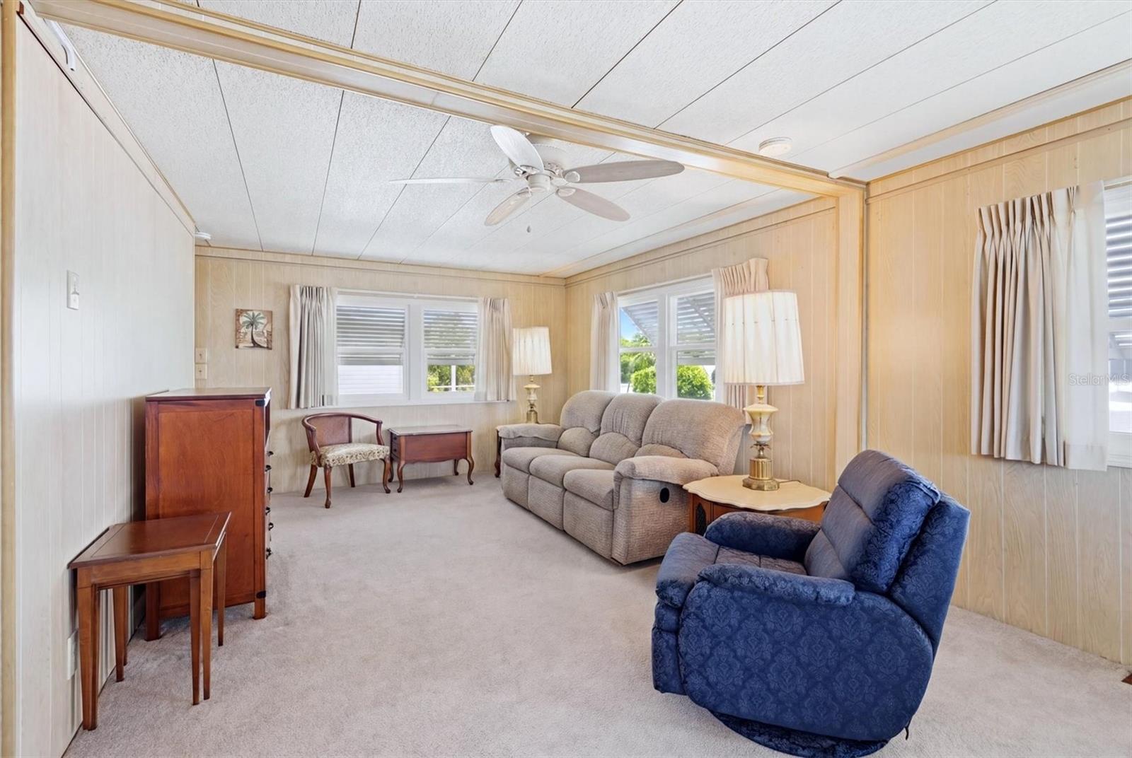 DE SOTO COMMUNITY UNIT ONE - Residential