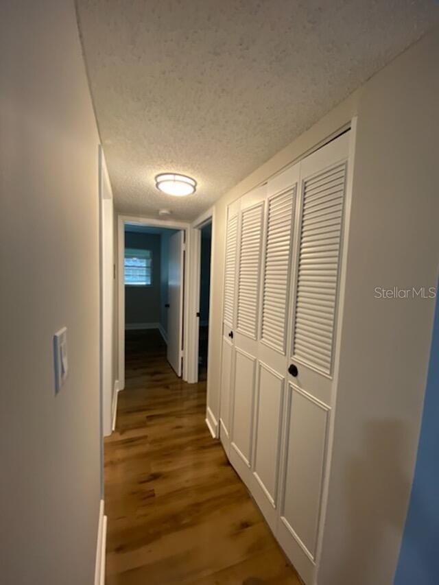 SEMINOLE SQUARE APTS - Residential