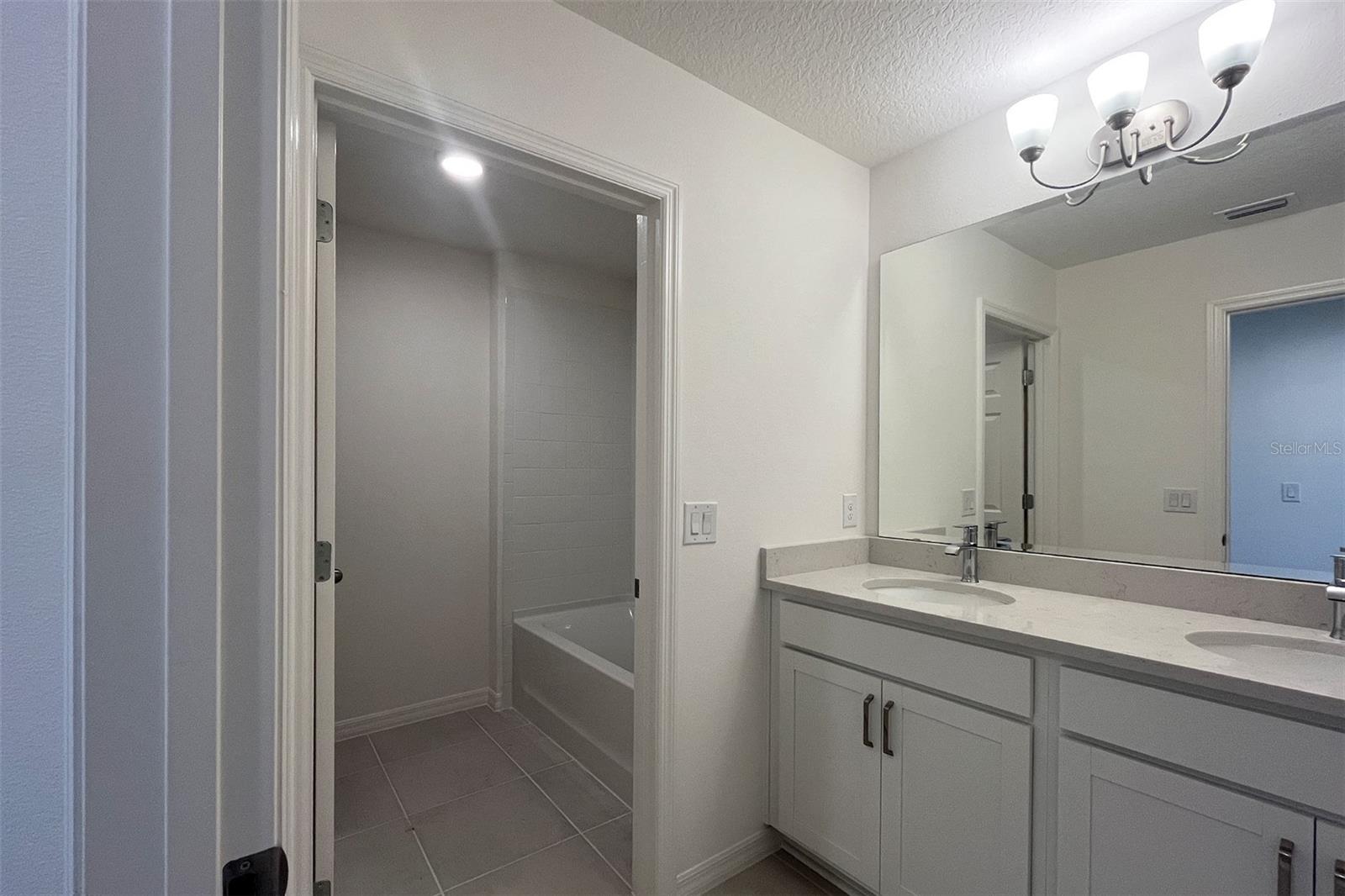 TRINITY LAKES PHASE 4 - Residential