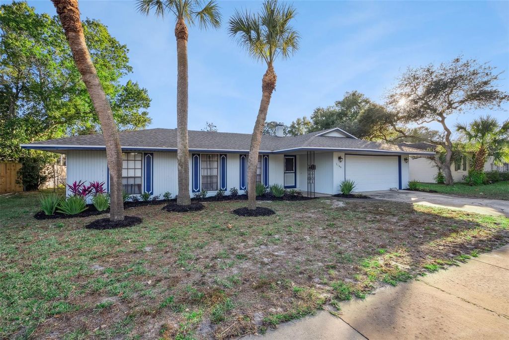 Photo of 2466 Fieldingwood Road, Maitland, FL 32751 (MLS # O6371396)