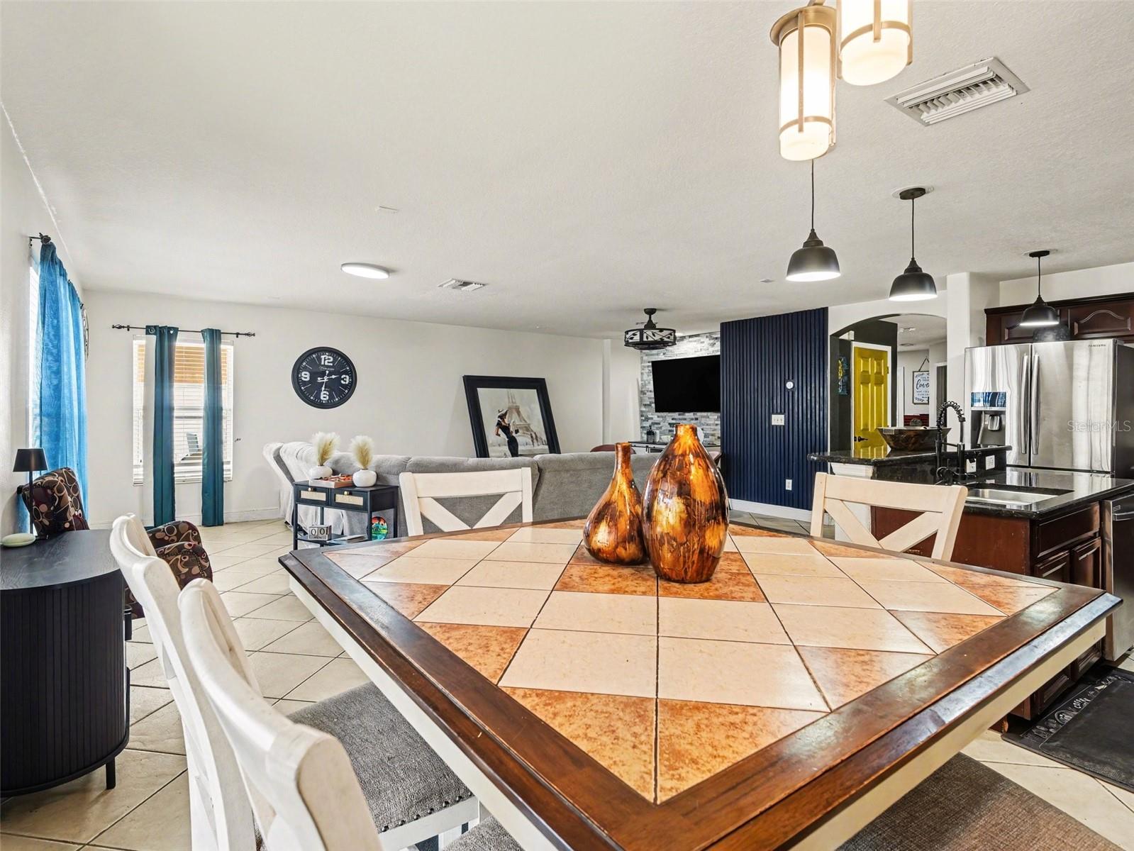 SOUTH BAY LAKES UNIT 1 - Residential