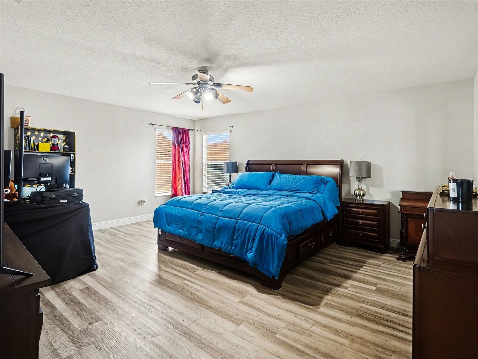 SOUTH BAY LAKES UNIT 1 - Residential