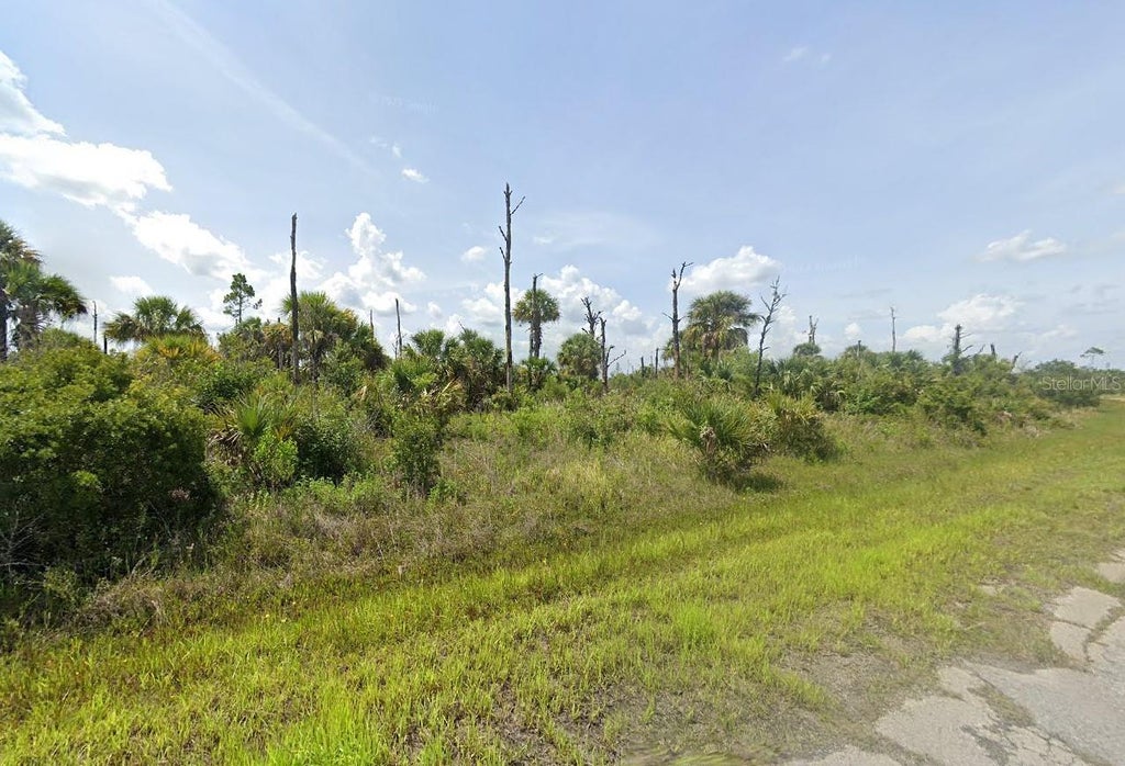 Photo of 10 Ewen Drive, North Port, FL 34288 (MLS # C7530422)