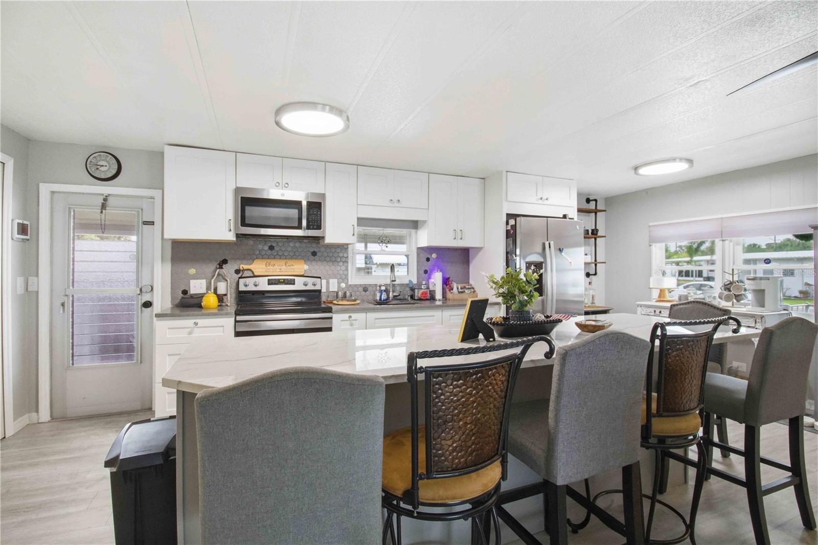 5316 CHATEAU LANE