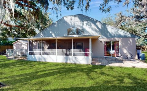 A home in WINTER HAVEN