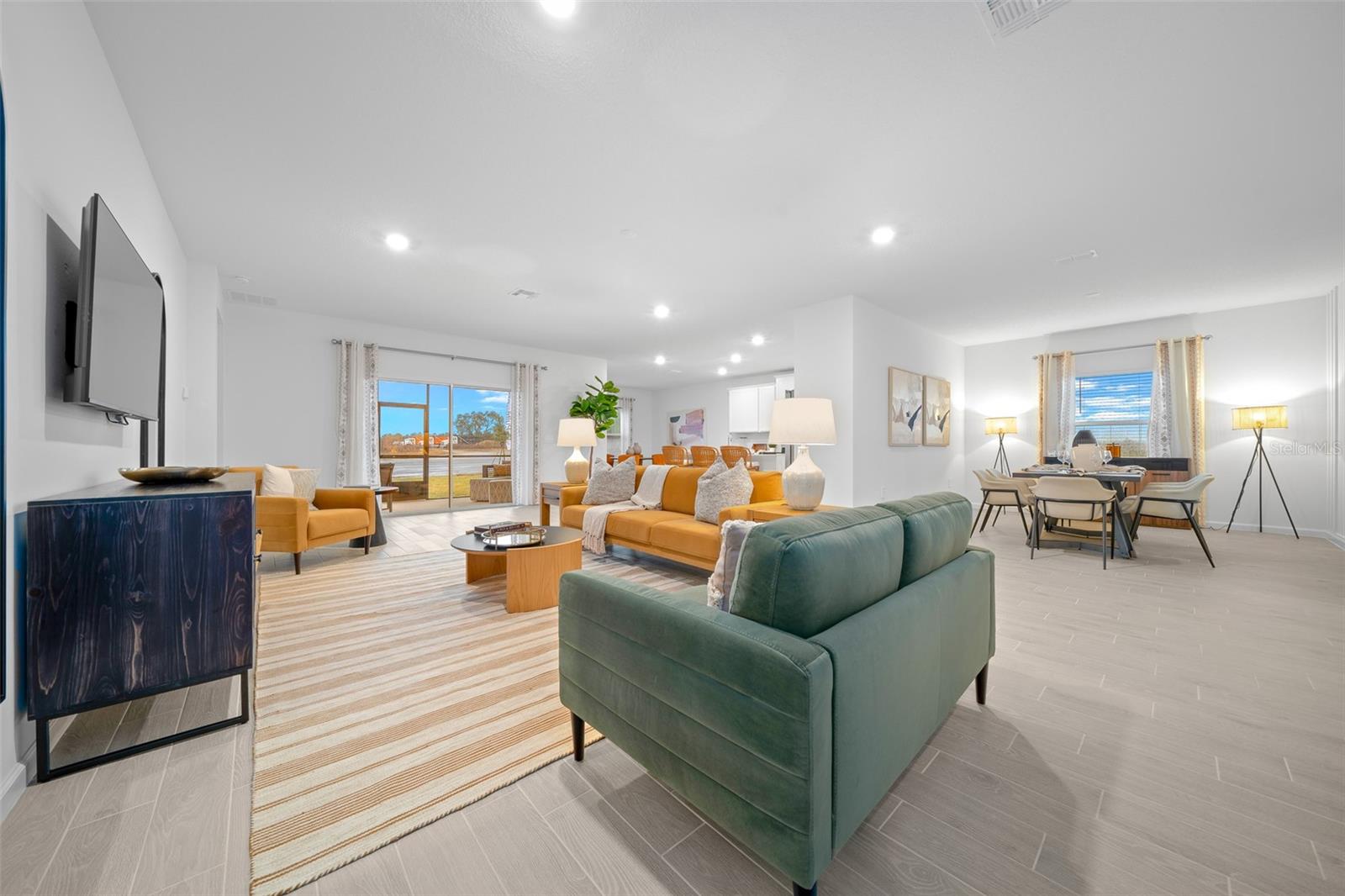 TRAILHEAD LANDING - Residential