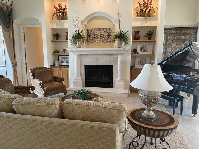 SILVER OAK - Residential