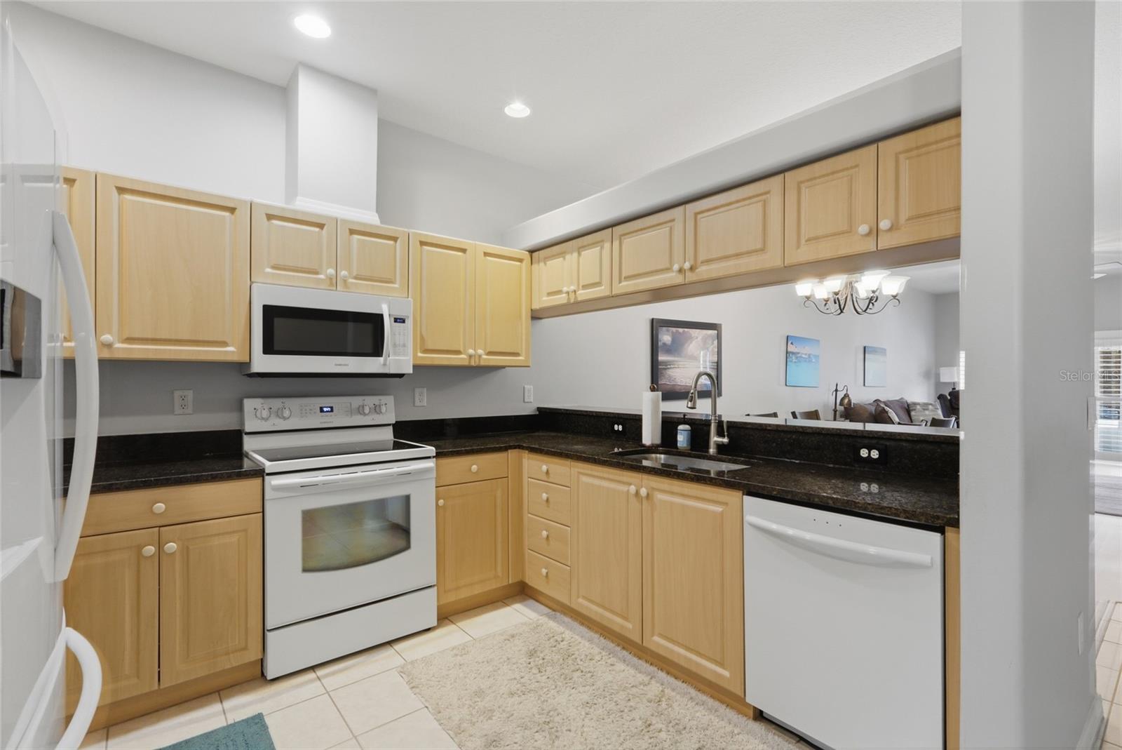 PALM BREEZE VILLAS PH I - Residential