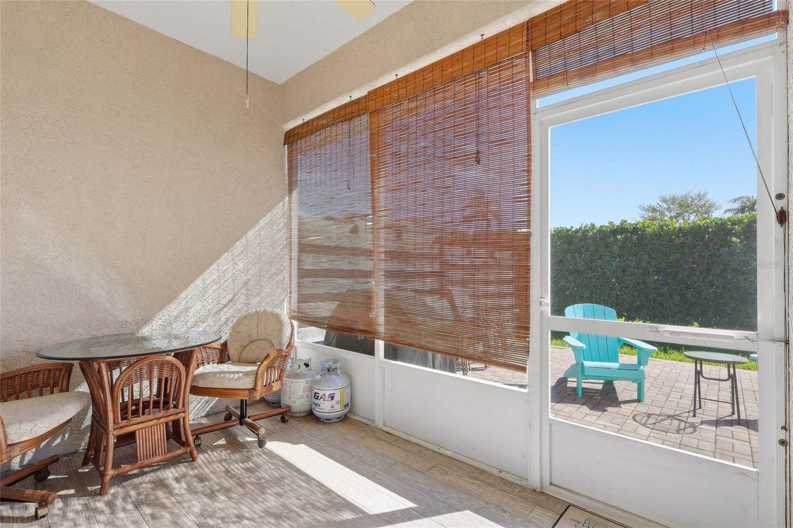 PALM BREEZE VILLAS PH I - Residential