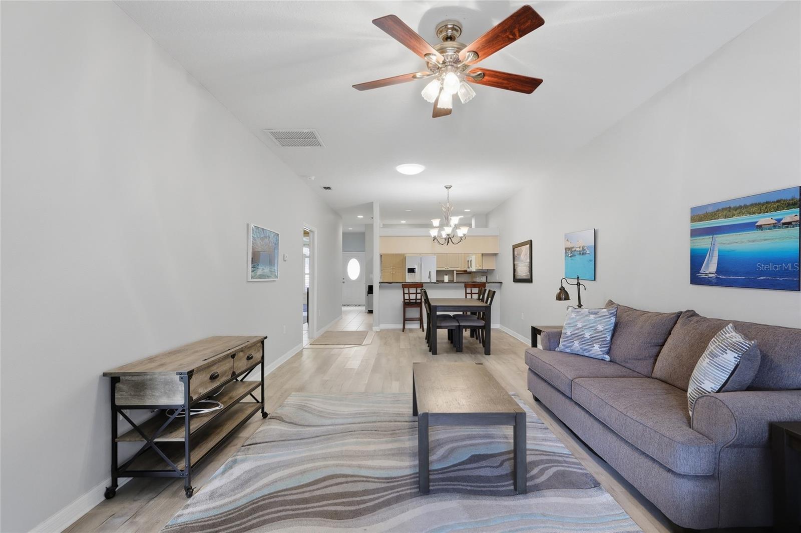 PALM BREEZE VILLAS PH I - Residential