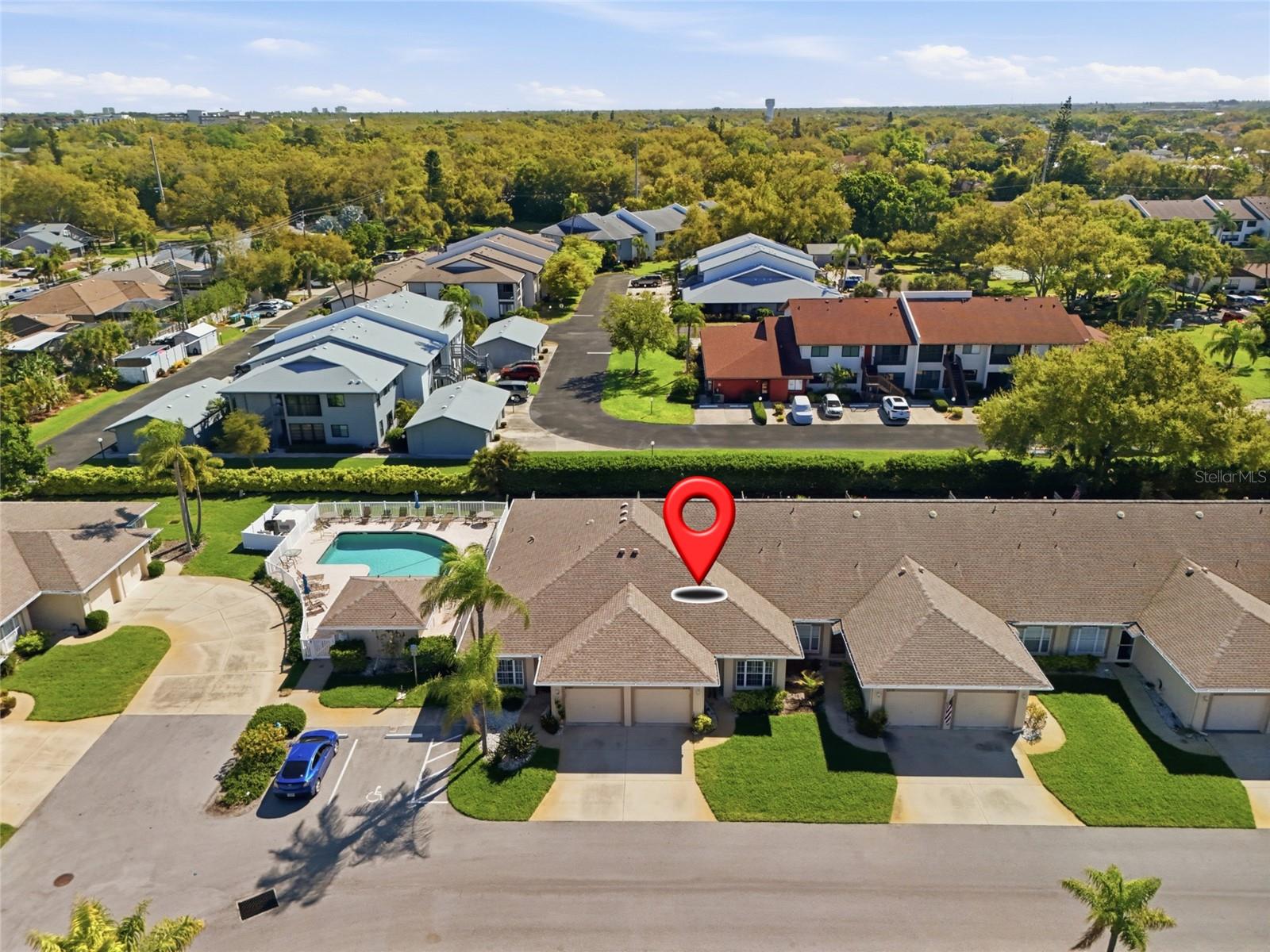 PALM BREEZE VILLAS PH I - Residential