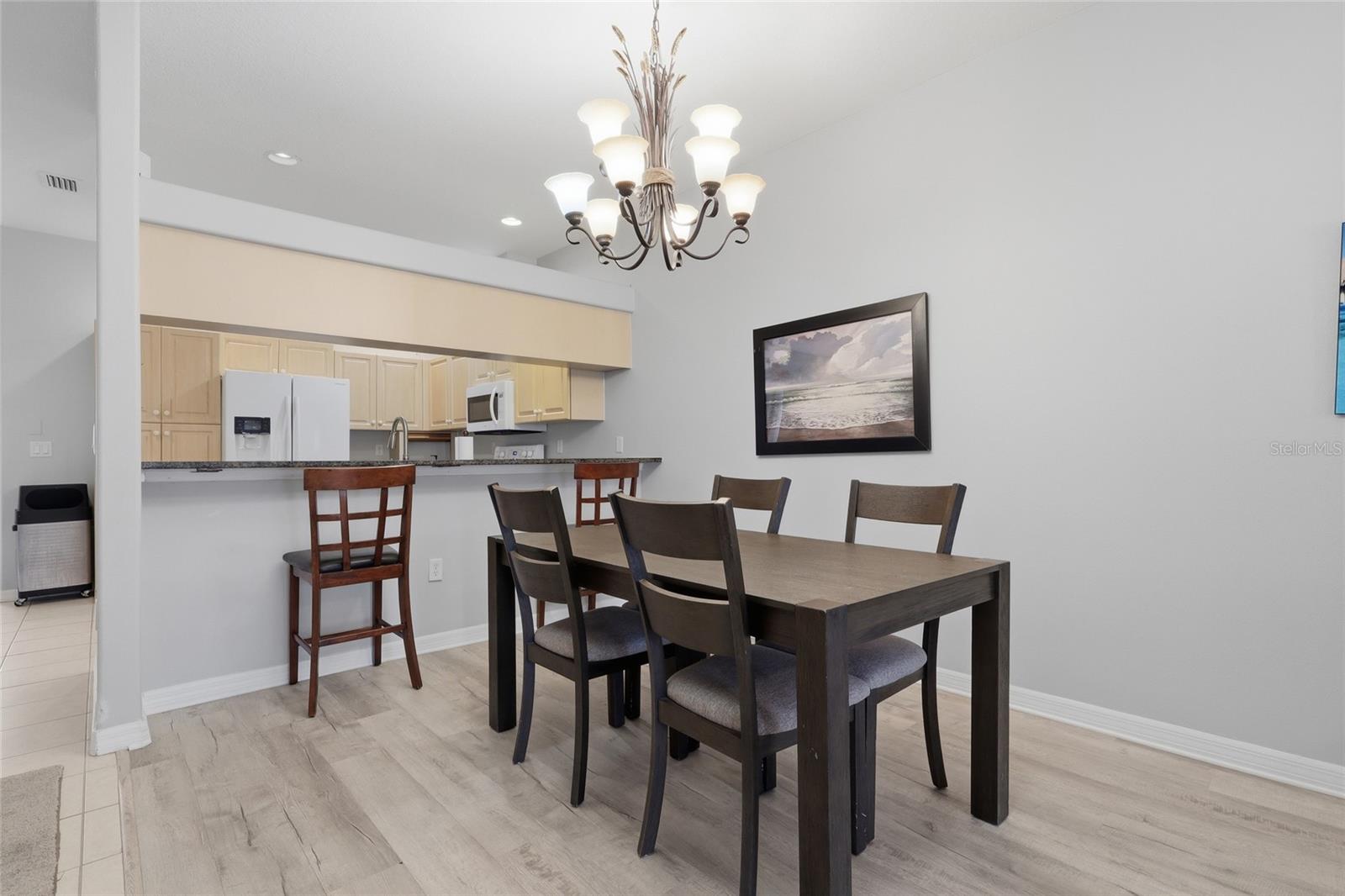 PALM BREEZE VILLAS PH I - Residential