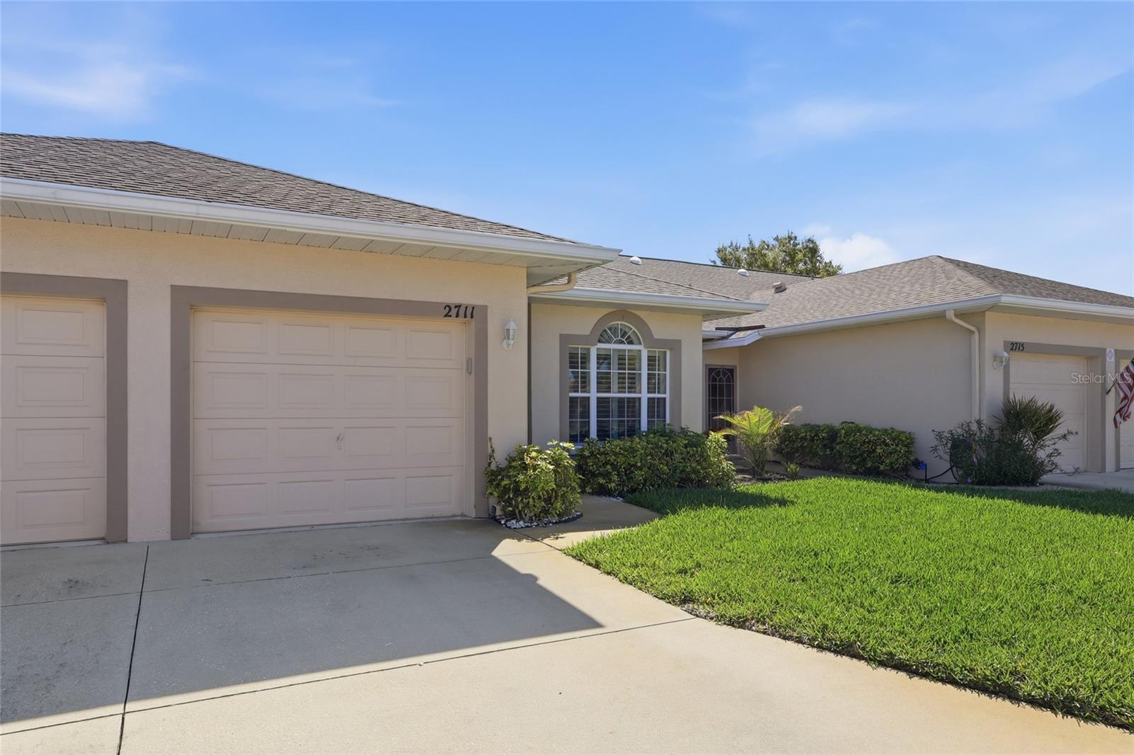 PALM BREEZE VILLAS PH I - Residential