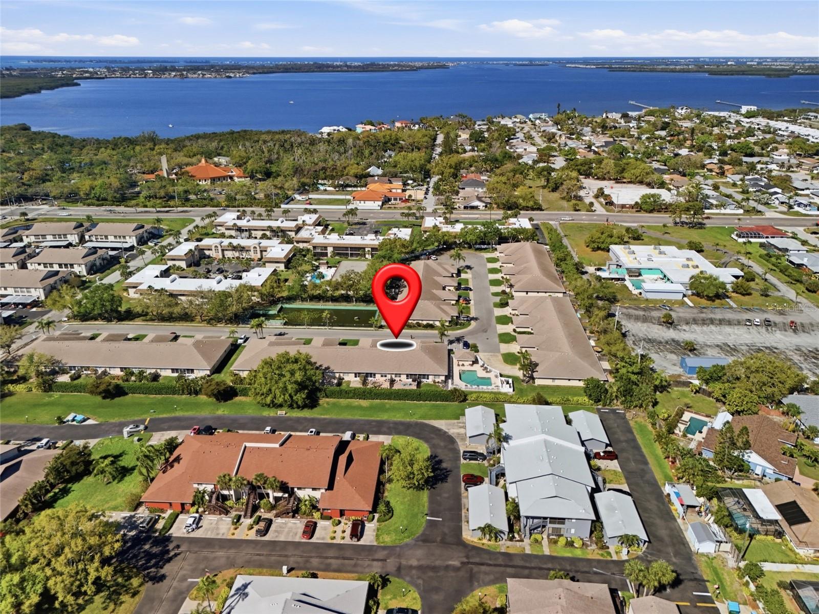 PALM BREEZE VILLAS PH I - Residential