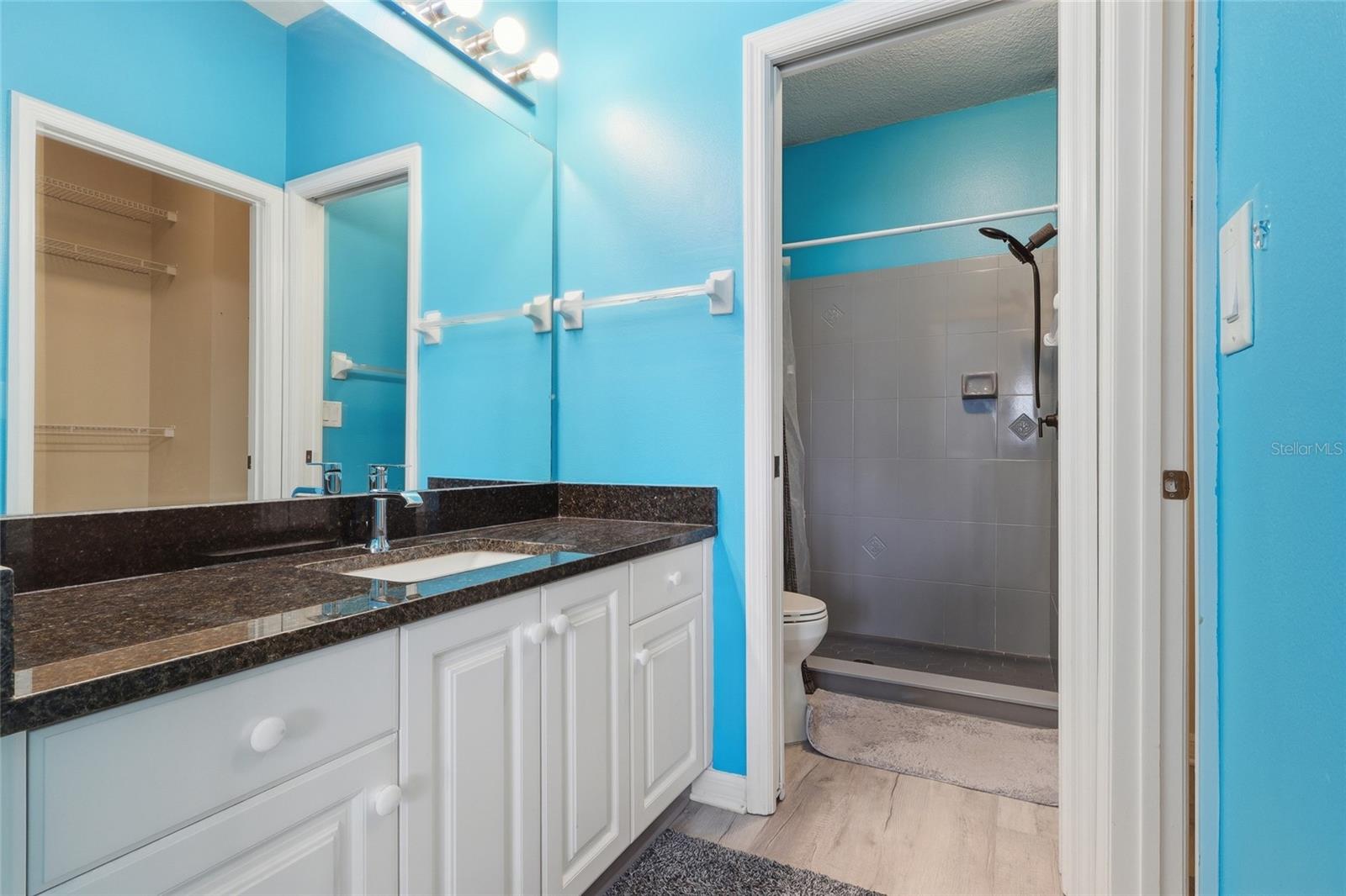 PALM BREEZE VILLAS PH I - Residential